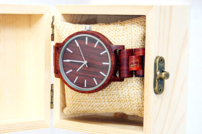 julievsjulien.com wooden watch